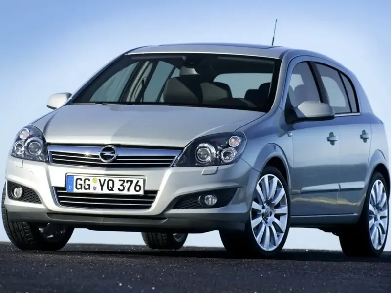 Opel Astra Family рестайлинг 2011, хэтчбек 5 дв., 3 поколение, H (04.2011 - 11.2014)