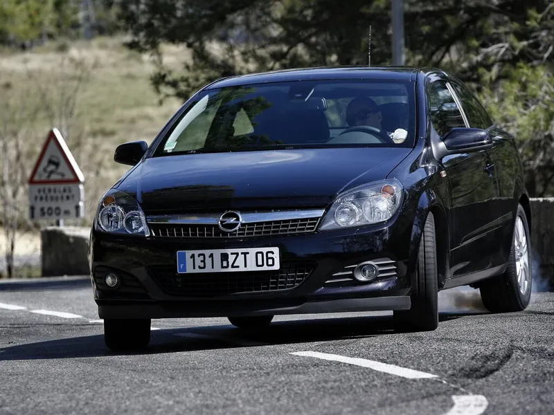 Opel Astra GTC рестайлинг 2006, хэтчбек 3 дв., 3 поколение, H (11.2006 - 09.2011)