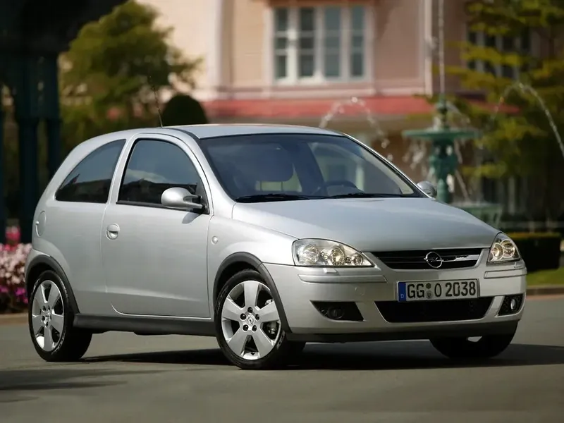 Opel Corsa рестайлинг 2003, хэтчбек 3 дв., 3 поколение, C (08.2003 - 10.2006)