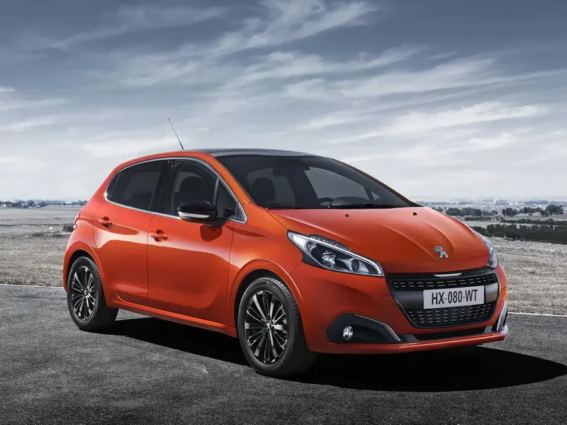 Peugeot 208 рестайлинг 2015, хэтчбек 5 дв., 1 поколение, A9 (06.2015 - 03.2019)