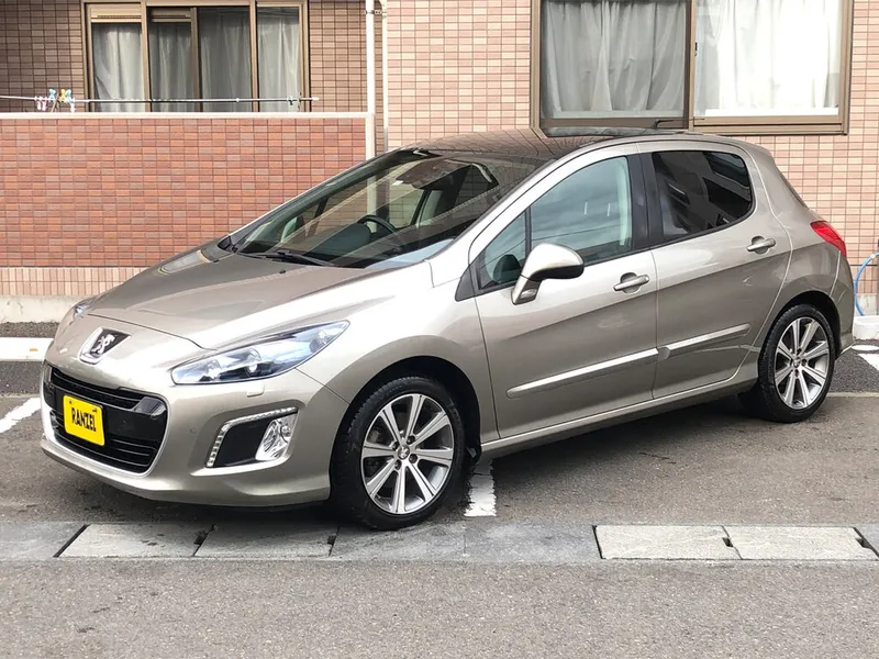 Peugeot 308 рестайлинг 2011, хэтчбек 5 дв., 1 поколение, T7 (07.2011 - 10.2014)