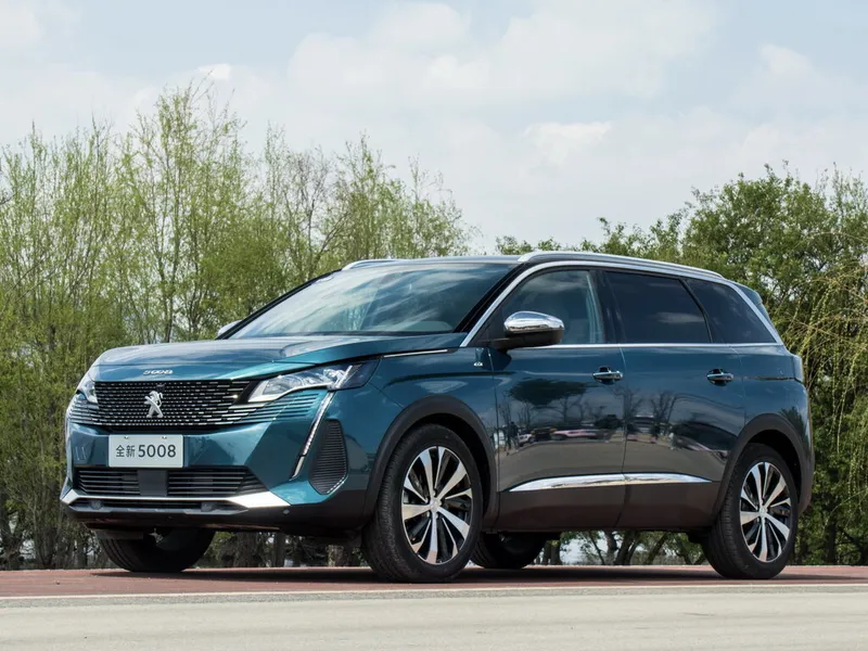 Peugeot 5008 рестайлинг 2020, джип/suv 5 дв., 2 поколение (09.2020 - 11.2022)