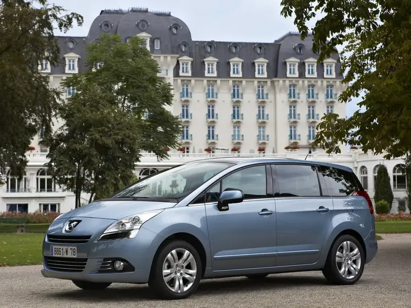 Peugeot 5008 2009, минивэн, 1 поколение, T8 (03.2009 - 09.2013)