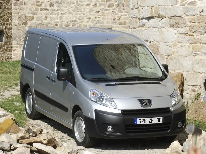 Peugeot Expert 2007, цельнометаллический фургон, 2 поколение, G9 (01.2007 - 12.2013)