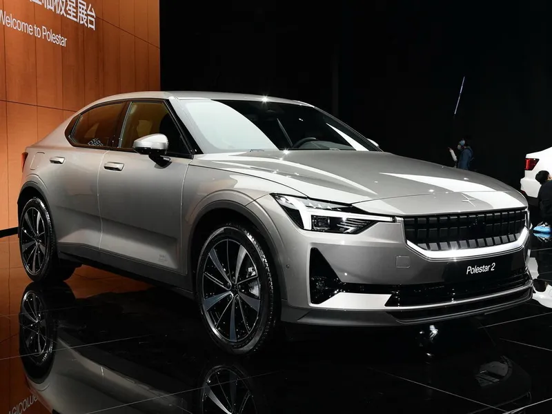 Polestar 2 2019, лифтбек, 1 поколение (02.2019 - 03.2023)