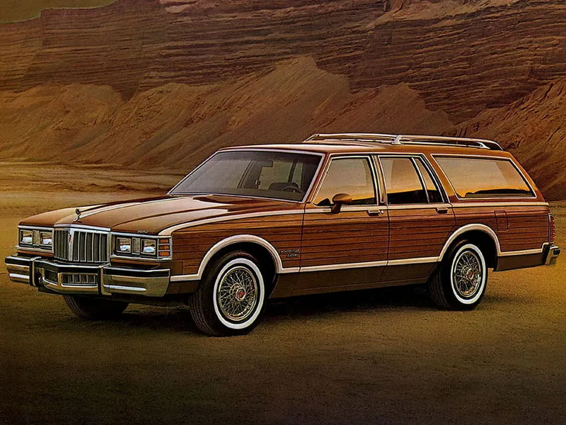 Pontiac Bonneville 2-й рестайлинг 1979, универсал, 7 поколение (10.1979 - 09.1980)