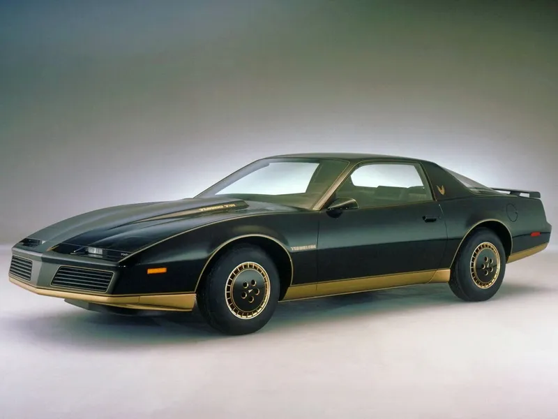 Pontiac Firebird 1982, хэтчбек 3 дв., 3 поколение (01.1982 - 10.1985)