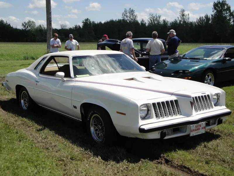 Pontiac Grand Am рестайлинг 1973, купе, 1 поколение (10.1973 - 09.1975)