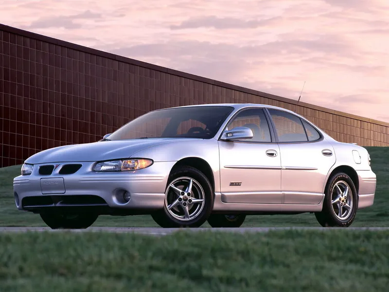 Pontiac Grand Prix 1996, седан, 7 поколение (08.1996 - 02.2003)