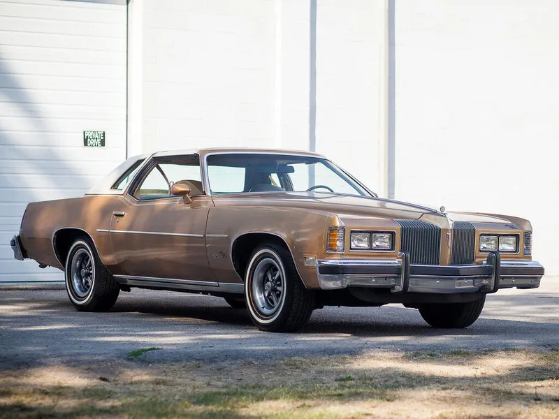 Pontiac Grand Prix рестайлинг 1975, купе, 4 поколение (09.1975 - 10.1977)