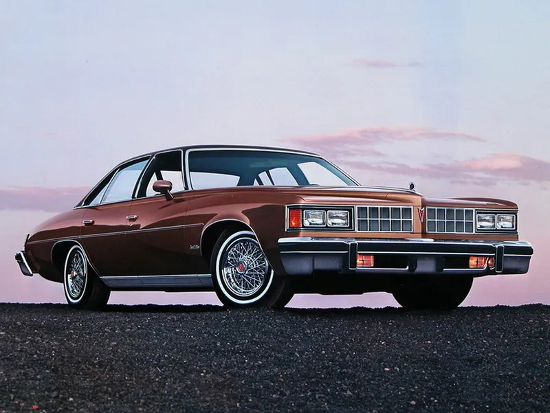 Pontiac Lemans рестайлинг 1975, седан, 4 поколение (09.1975 - 10.1977)