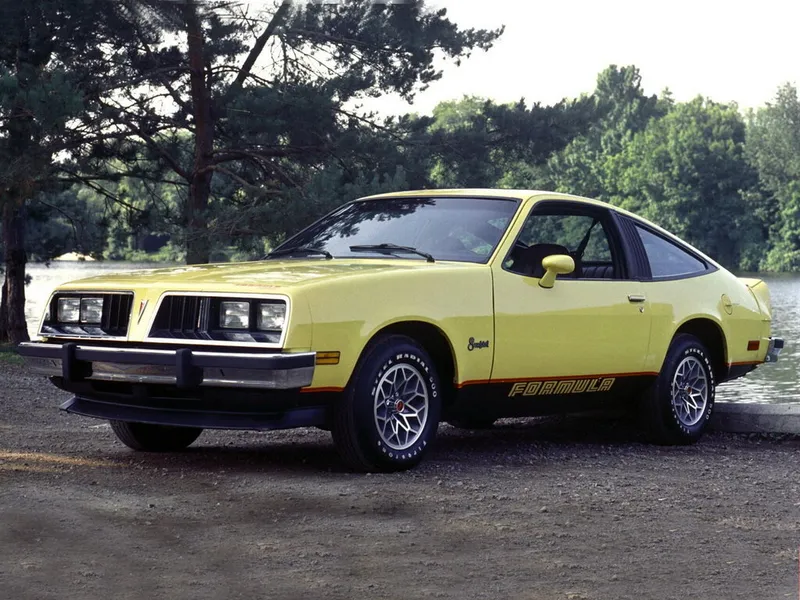 Pontiac Sunbird 1977, хэтчбек 3 дв., 1 поколение (10.1977 - 03.1980)