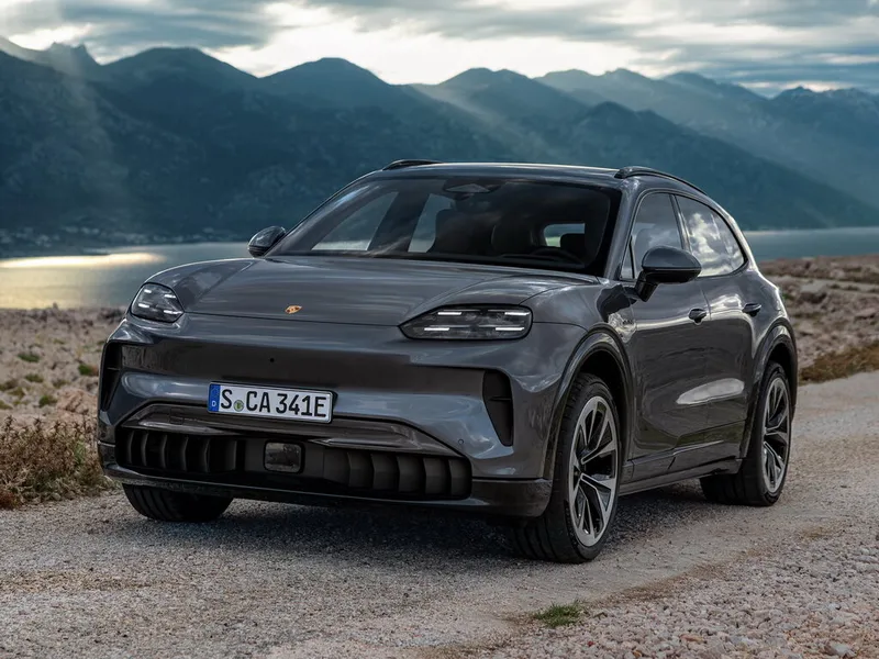 Porsche Cayenne 2025, джип/suv 5 дв., 4 поколение, E4 (11.2025 - н.в.)