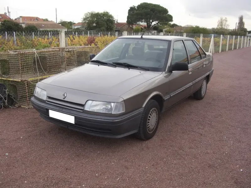 Renault 21 рестайлинг 1989, седан, 1 поколение, L48 (05.1989 - 11.1993)
