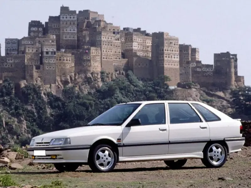 Renault 21 рестайлинг 1989, хэтчбек 5 дв., 1 поколение, B48 (03.1989 - 01.1994)