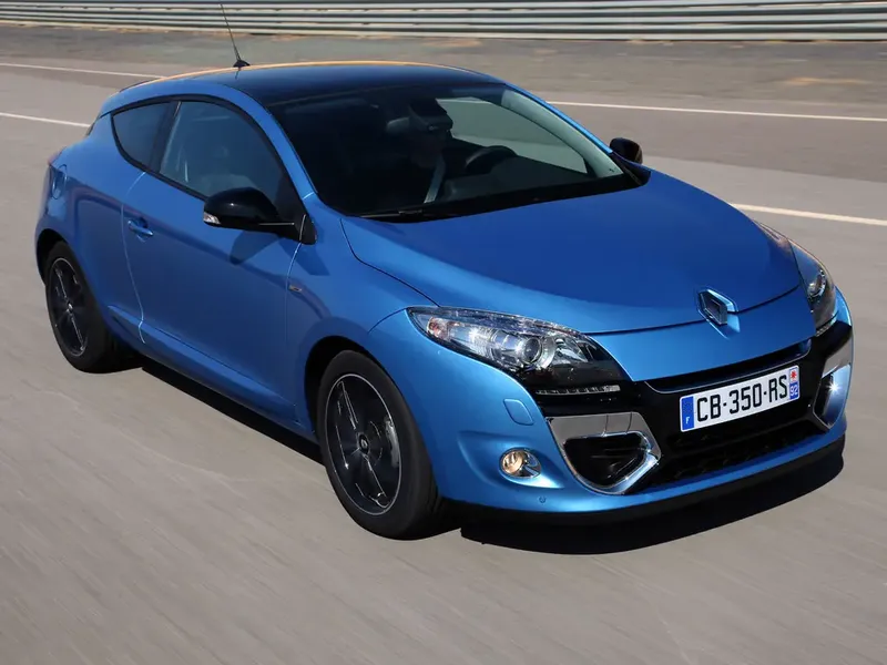 Renault Megane рестайлинг 2012, хэтчбек 3 дв., 3 поколение (05.2012 - 11.2014)