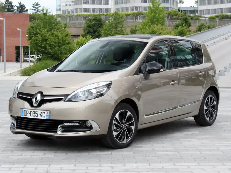 Renault Scenic 2-й рестайлинг 2013, хэтчбек 5 дв., 3 поколение, JZ (04.2013 - 10.2016)