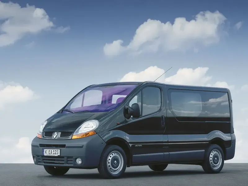 Renault Trafic 2001, минивэн, 2 поколение (09.2001 - 09.2006)