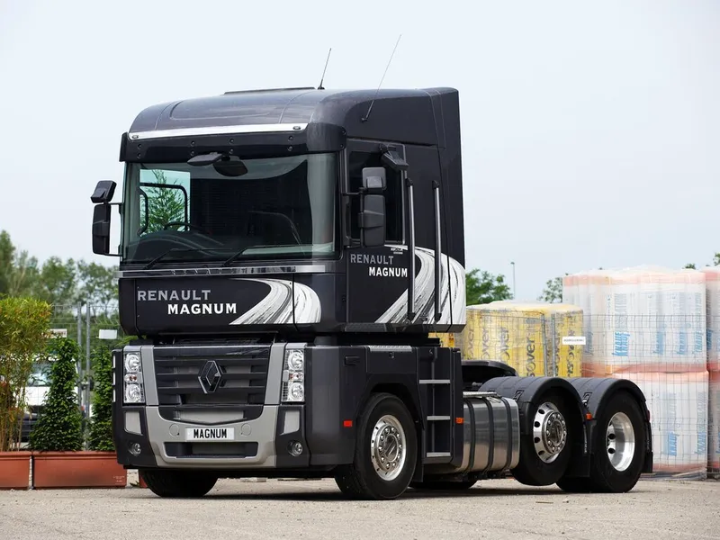 Renault Magnum рестайлинг 2008, седельный тягач, 4 поколение (02.2008 - 06.2013)