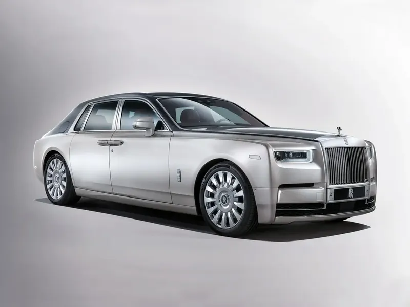 Rolls-Royce Phantom 2017, седан, 8 поколение (07.2017 - 12.2022)