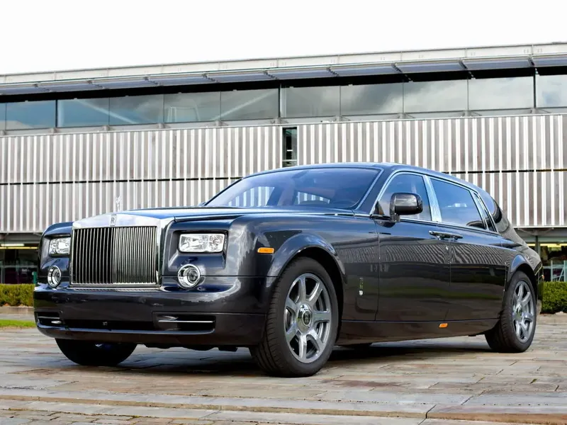 Rolls-Royce Phantom рестайлинг 2009, седан, 7 поколение (06.2009 - 02.2012)
