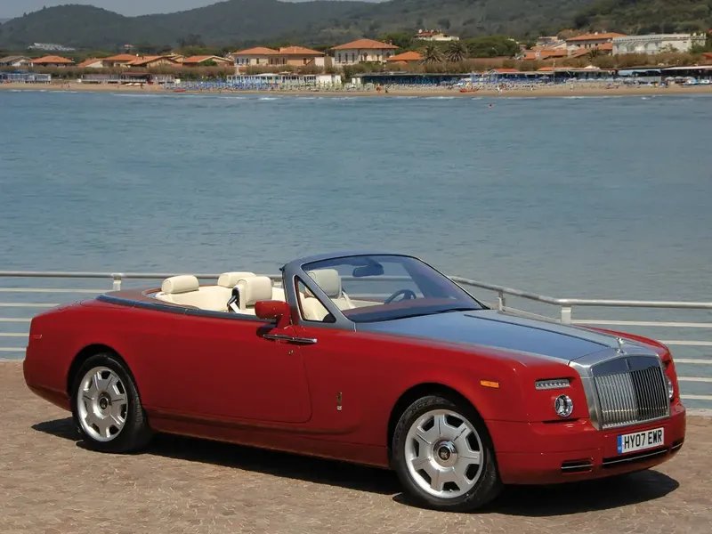Rolls-Royce Phantom рестайлинг 2009, открытый кузов, 7 поколение (06.2009 - 02.2012)