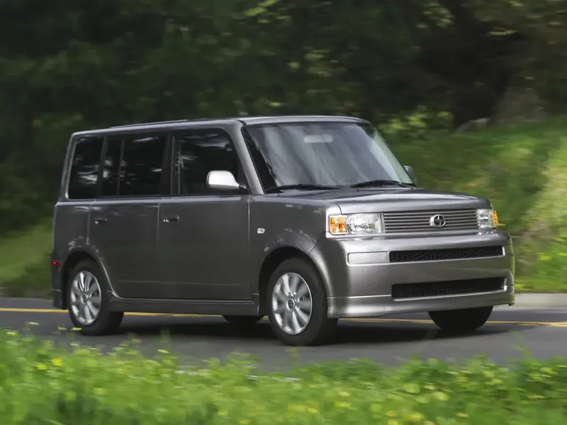 Scion xB 2003, хэтчбек 5 дв., 1 поколение (06.2003 - 12.2006)