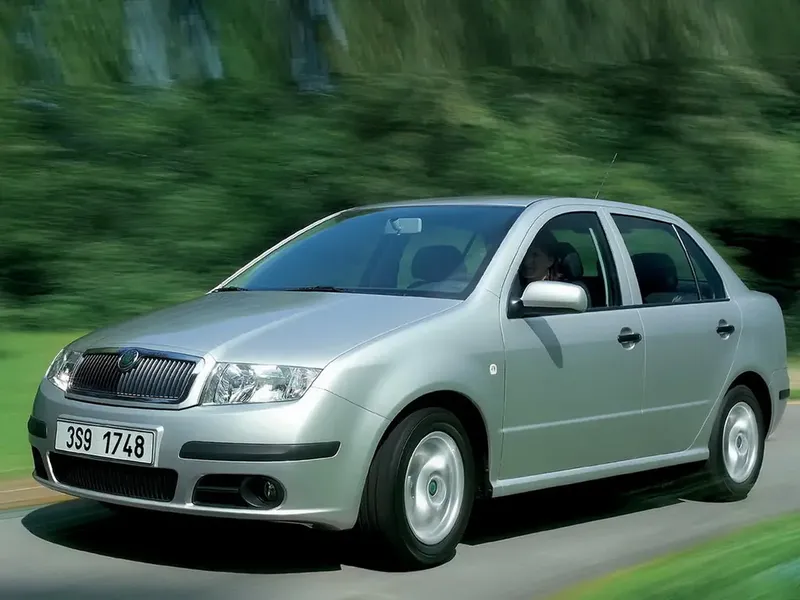 Skoda Fabia рестайлинг 2004, седан, 1 поколение, 6Y (08.2004 - 02.2007)