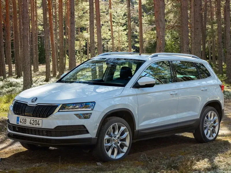 Skoda Karoq 2017, джип/suv 5 дв., 1 поколение, NU7 (05.2017 - 03.2023)