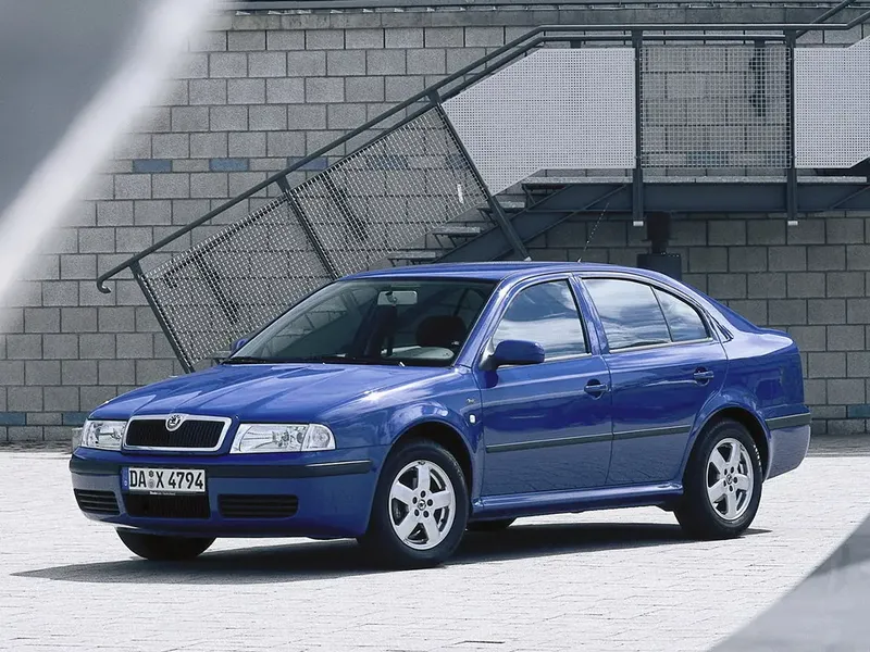Skoda Octavia рестайлинг 2000, лифтбек, 1 поколение, A4 (09.2000 - 12.2010)
