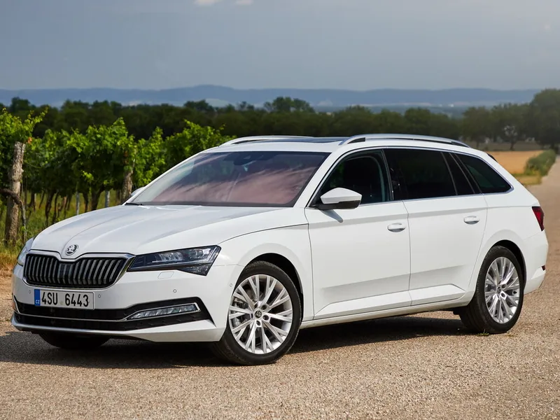 Skoda Superb рестайлинг 2019, универсал, 3 поколение, 3V (05.2019 - 01.2024)