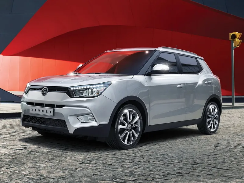 SsangYong Tivoli 2014, джип/suv 5 дв., 1 поколение, X100 (11.2014 - 06.2017)