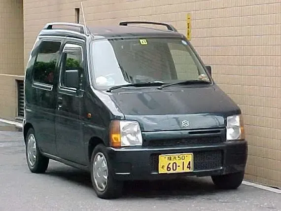Suzuki Wagon R рестайлинг 1995, хэтчбек 5 дв., 1 поколение (10.1995 - 03.1997)