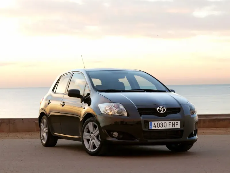 Toyota Auris 2006, хэтчбек 5 дв., 1 поколение, E150 (10.2006 - 06.2010)