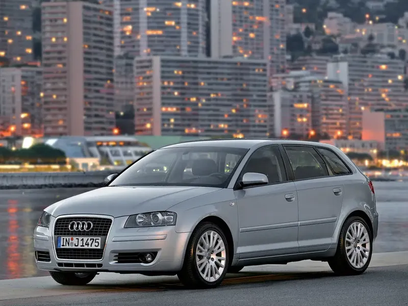 Audi A3 рестайлинг 2004, хэтчбек 5 дв., 2 поколение, 8P (06.2004 - 06.2008)