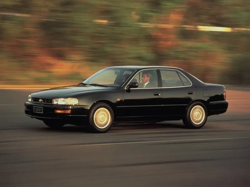 Toyota Camry 1991, седан, 4 поколение, XV10 (09.1991 - 08.1996)