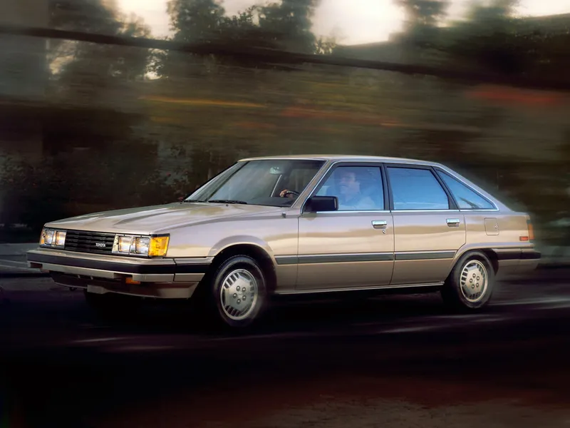 Toyota Camry 1982, лифтбек, 1 поколение, V10 (08.1982 - 06.1984)