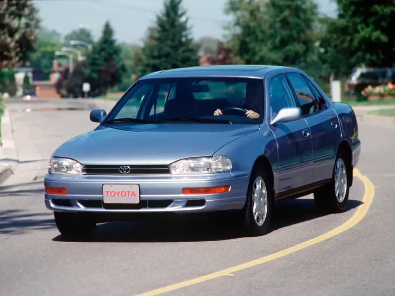 Toyota Camry 1991, седан, 3 поколение, XV10 (09.1991 - 06.1996)