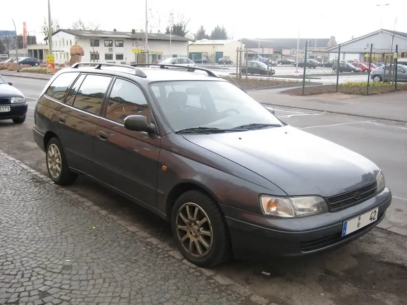 Toyota Carina E