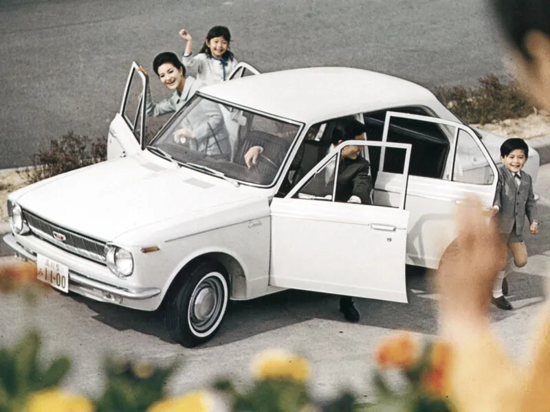 Toyota Corolla 1967, седан, 1 поколение, E10 (05.1967 - 01.1969)