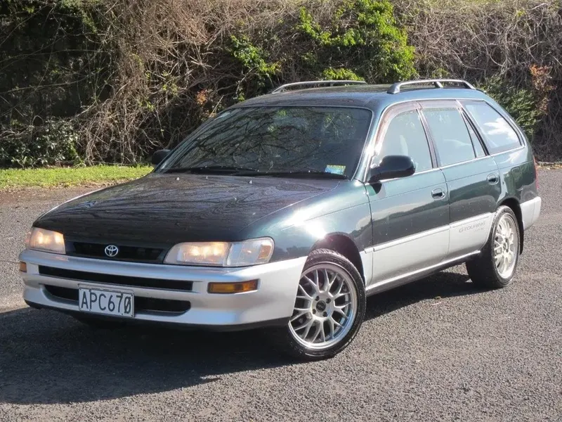 Toyota Corolla рестайлинг 1995, универсал, 7 поколение, E100 (06.1995 - 08.1997)