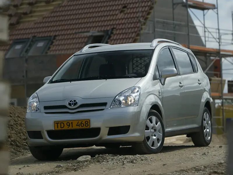 Toyota Corolla Verso 2004, минивэн, 2 поколение, AR10 (02.2004 - 05.2007)