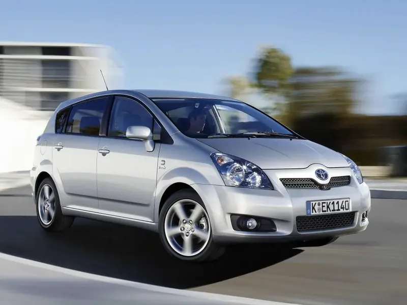 Toyota Corolla Verso рестайлинг 2007, минивэн, 2 поколение, AR10 (06.2007 - 02.2009)