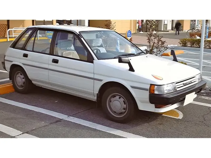 Toyota Corsa рестайлинг 1988, хэтчбек 5 дв., 3 поколение, L30 (05.1988 - 08.1990)