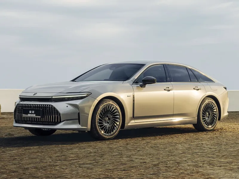 Toyota Crown 2022, седан, 16 поколение (12.2022 - н.в.)