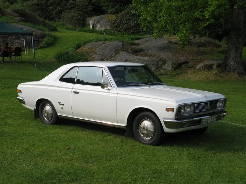 Toyota Crown 1967, купе, 3 поколение, S50 (09.1967 - 01.1971)