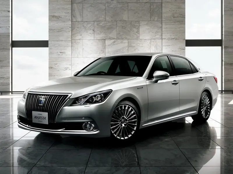 Toyota Crown Majesta 2013, седан, 6 поколение, S210 (09.2013 - 04.2018)