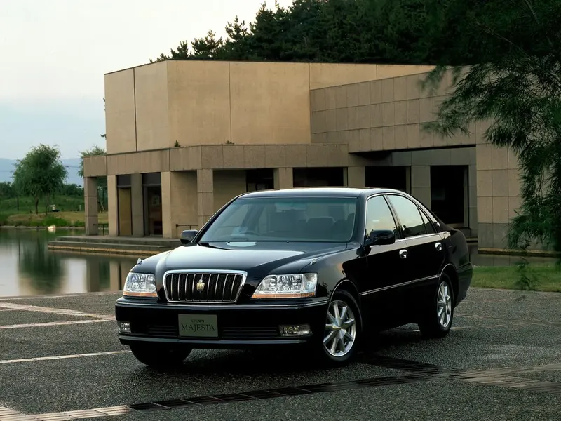 Toyota Crown Majesta рестайлинг 2001, седан, 3 поколение, S170 (08.2001 - 06.2004)