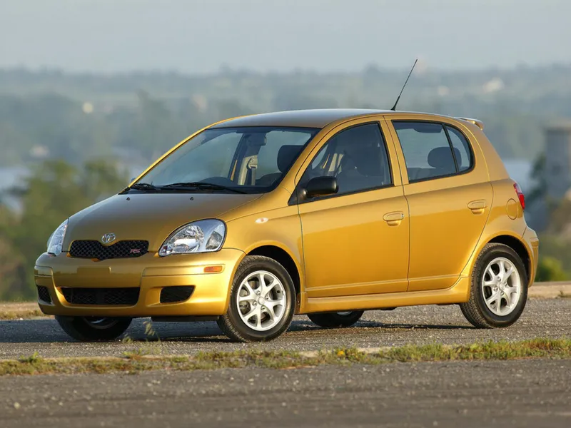 Toyota Echo рестайлинг 2002, хэтчбек 5 дв., 1 поколение (12.2002 - 11.2005)