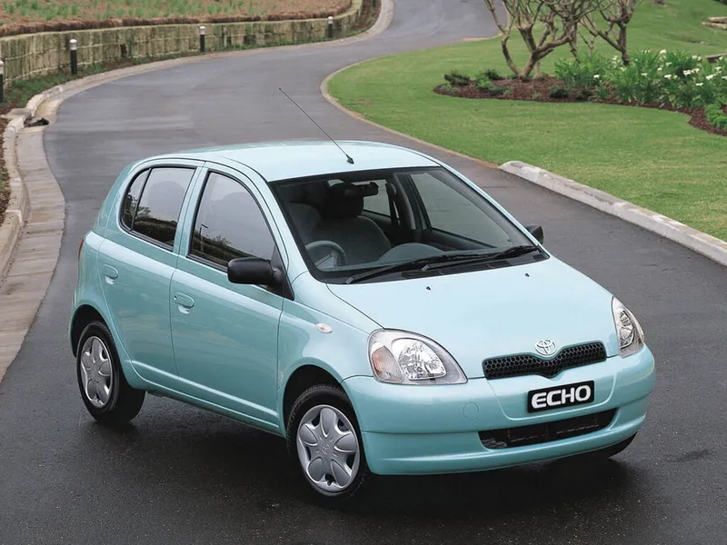Toyota Echo 1999, хэтчбек 5 дв., 1 поколение (10.1999 - 11.2003)